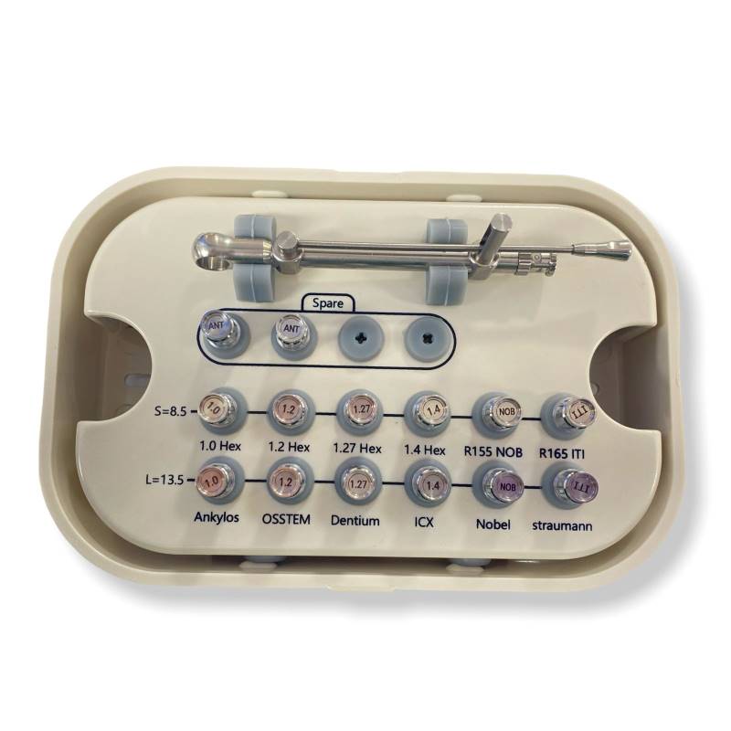 <li>Kit protésico de implantes con llave de torque  </li>